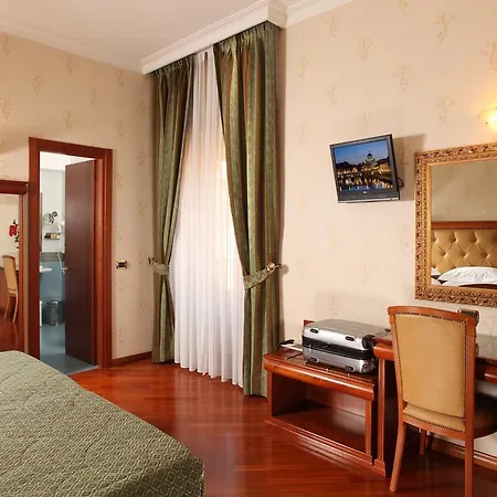 Serena Srl Отель Рим