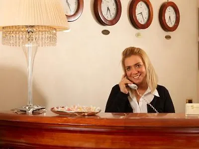 Serena Srl Отель 3*
