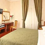 Отель Serena Srl Рим