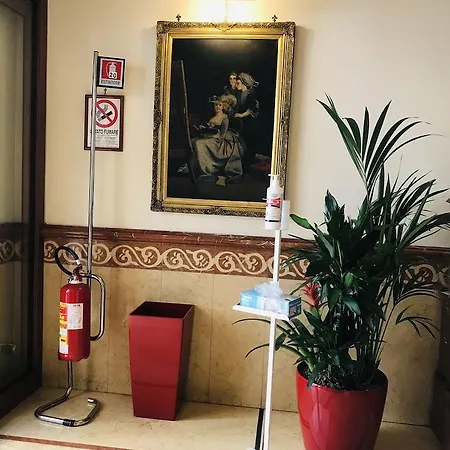 Serena Srl Hotell