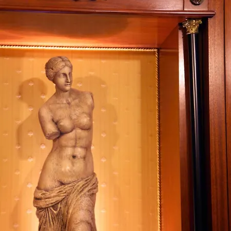 فندق Serena Srl 3*