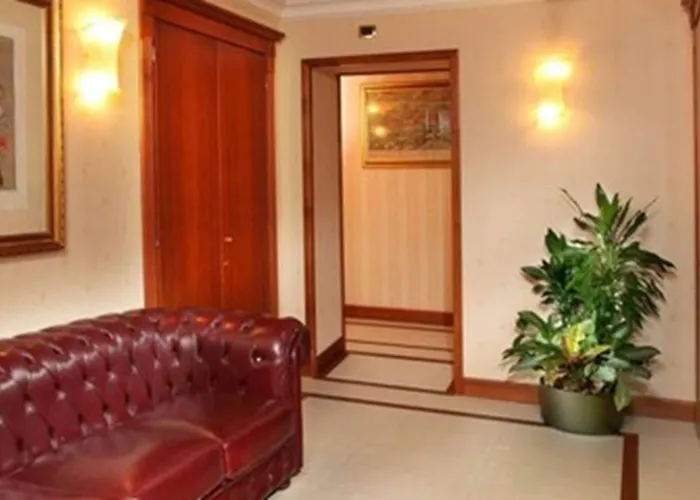 Serena Srl Szálloda 3*